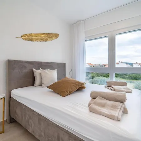 Lovely In Apartament *